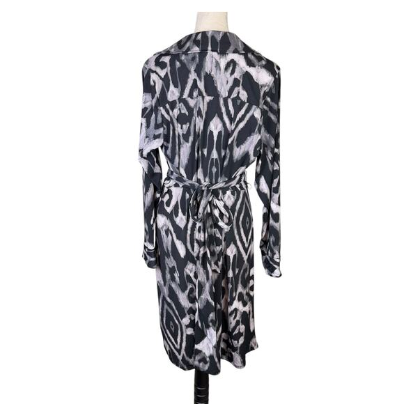 Lane Bryant NWT Black Gray Ikat Print Long Sleeve V-neck Mini Faux Wrap Dress - Picture 3 of 12